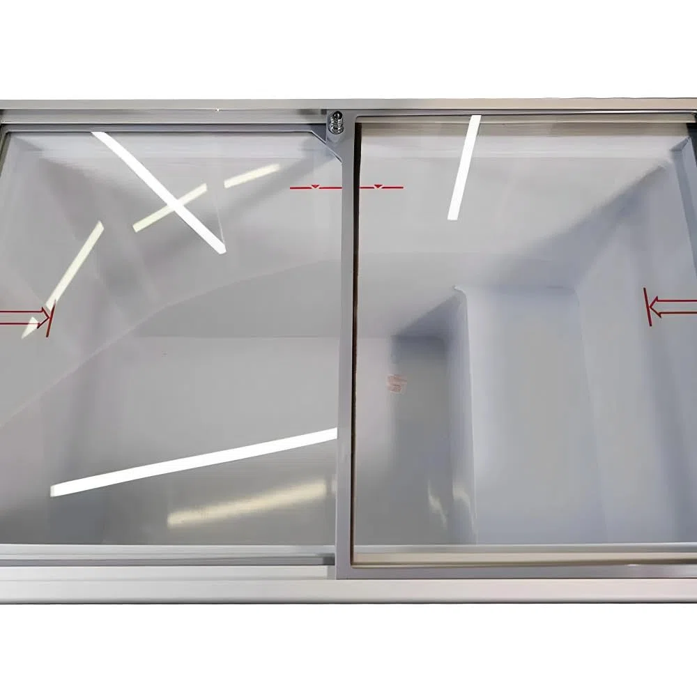 MBH – Congelador horizontal profesional con puerta de cristal 670 litros para hostelería. Arcón congelador industrial expositor puertas correderas - MADE IN EUROPE (2055 x 629 x 892 mm / 670 L)